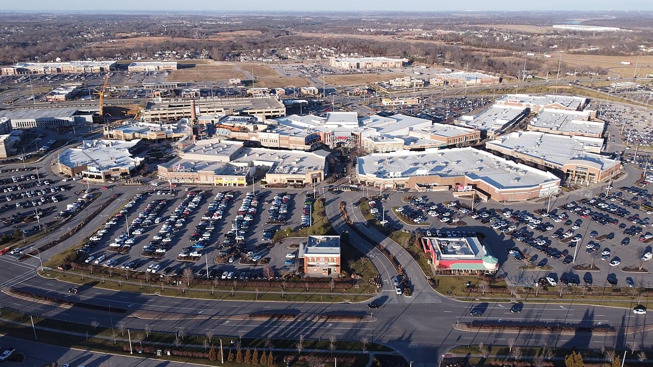 Legends Outlets Kansas City in Kansas City, Kansas