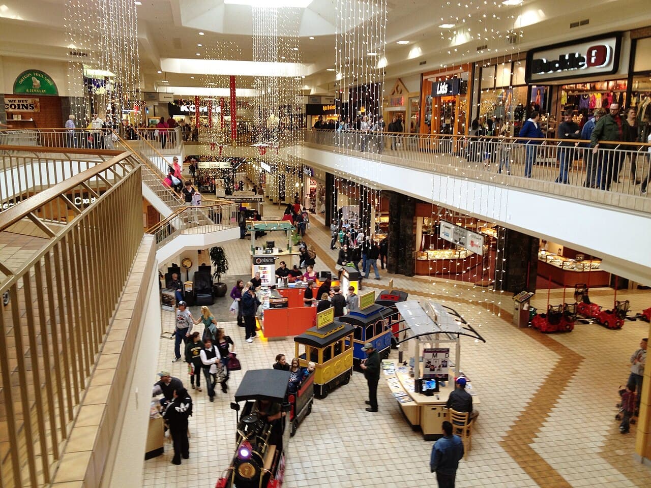 Rogue Valley Mall in Medford, Oregon